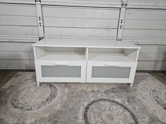TV Stand Table, Good Conditions 👍, White Color, Measurement: W 48" × D 16.5" × H 21"