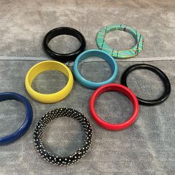 Lot Of 8 Vintage Bangle Bracelets Acrylic Plastic 80s Jewelry