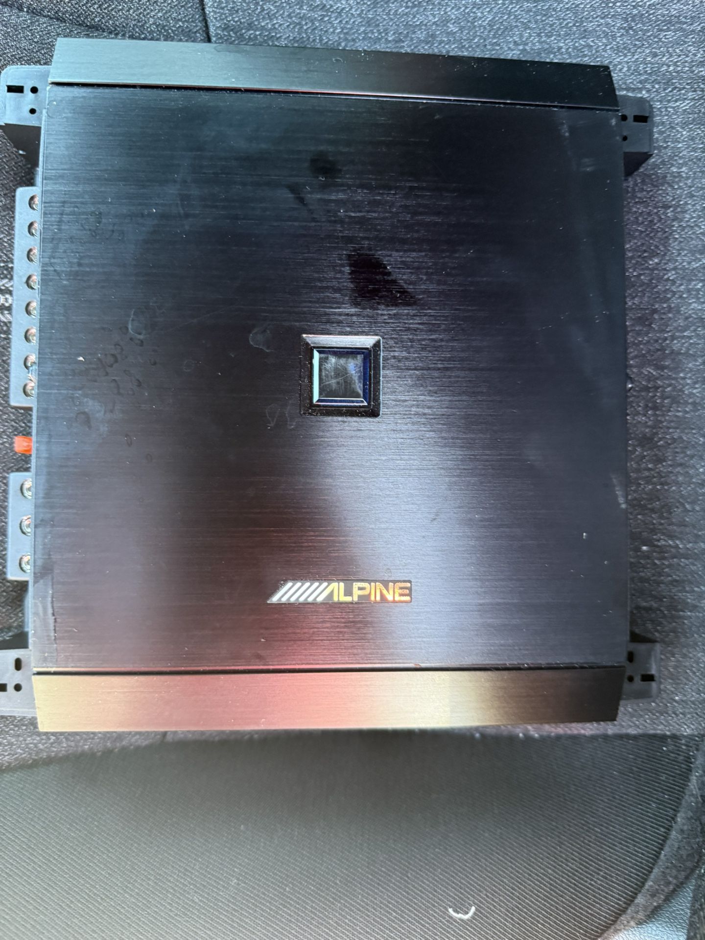 Alpine amp