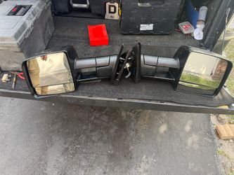Toyota Tundra Towing Mirrors