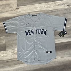 NWT Aaron Judge Stitched Mens New York Yankees Jersey #99 Gray Size LARGE