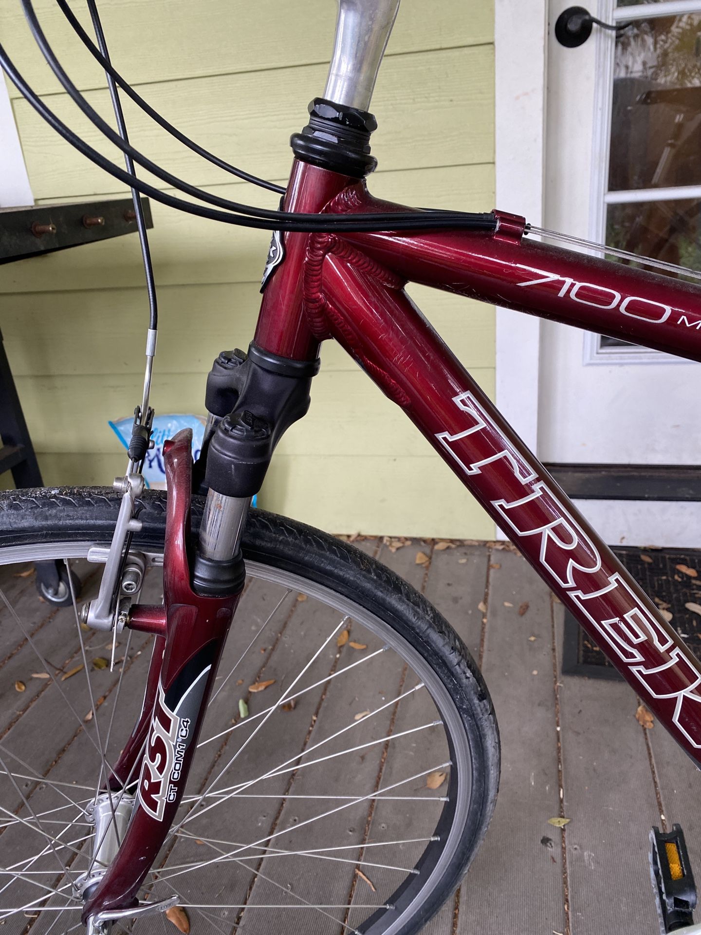 Trek Adult Hybrid Bicycle 7100 Multitrack