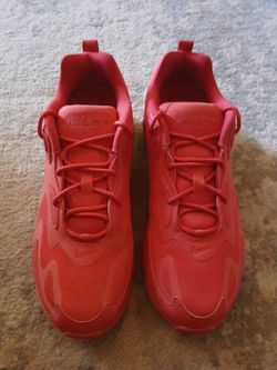 8 MEN'S NEW OLD STOCK NIKE SHOES