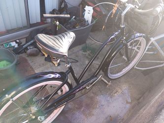 Electra the Betty women's beach cruiser 3-speed black 26 inch