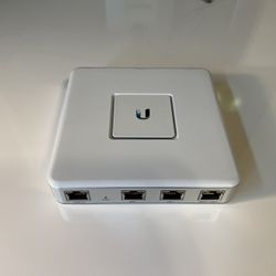 Ubiquiti UniFi Security Gateway (USG) 3 Port Gigabit Firewall USG-3P