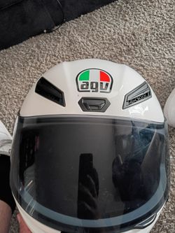 Motorcycle helmet