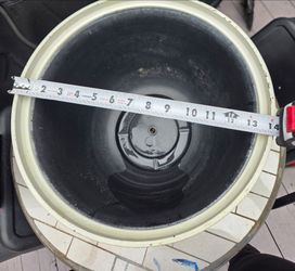Medium pot