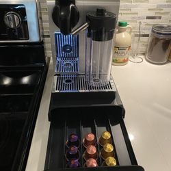 Nespresso De Longhi Latissima Pro