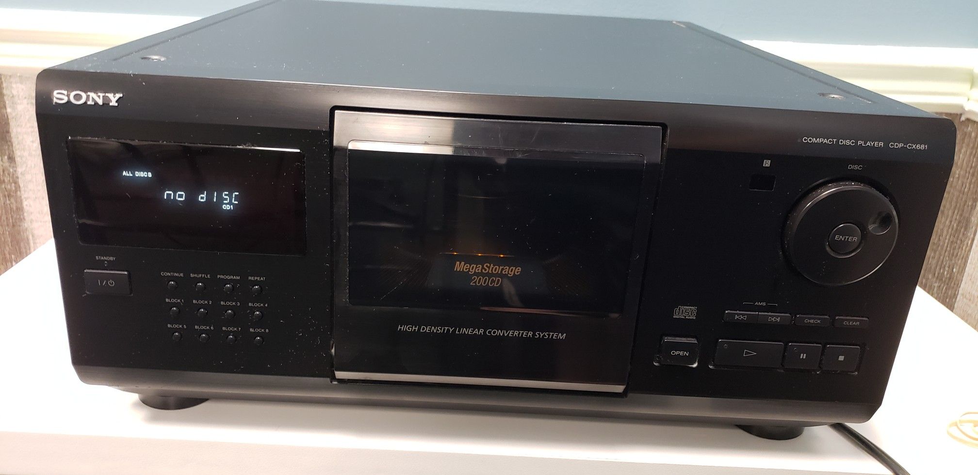 Sony CDP-CX681 Mega Storage Jukebox CD Changer Compact Disc.