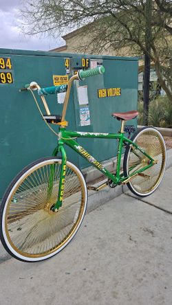 Mister Cartoon Throne Bike