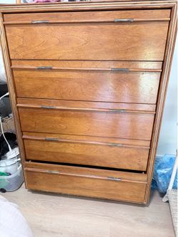 Mid-Century Modern 5-Drawer Solid Wood Dresser