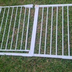 Baby Gate / Pet Gate.  , 30 H X 48 WIDE  adjustable,  NEW  