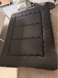 Extra thick queen size japanese mattress