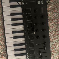 Arturia Mini Lab 3 Midi Controller 