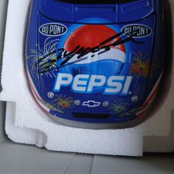 Jeff Gordon Limited Editon Adult Collectable 1:24 Scale Stock Car 