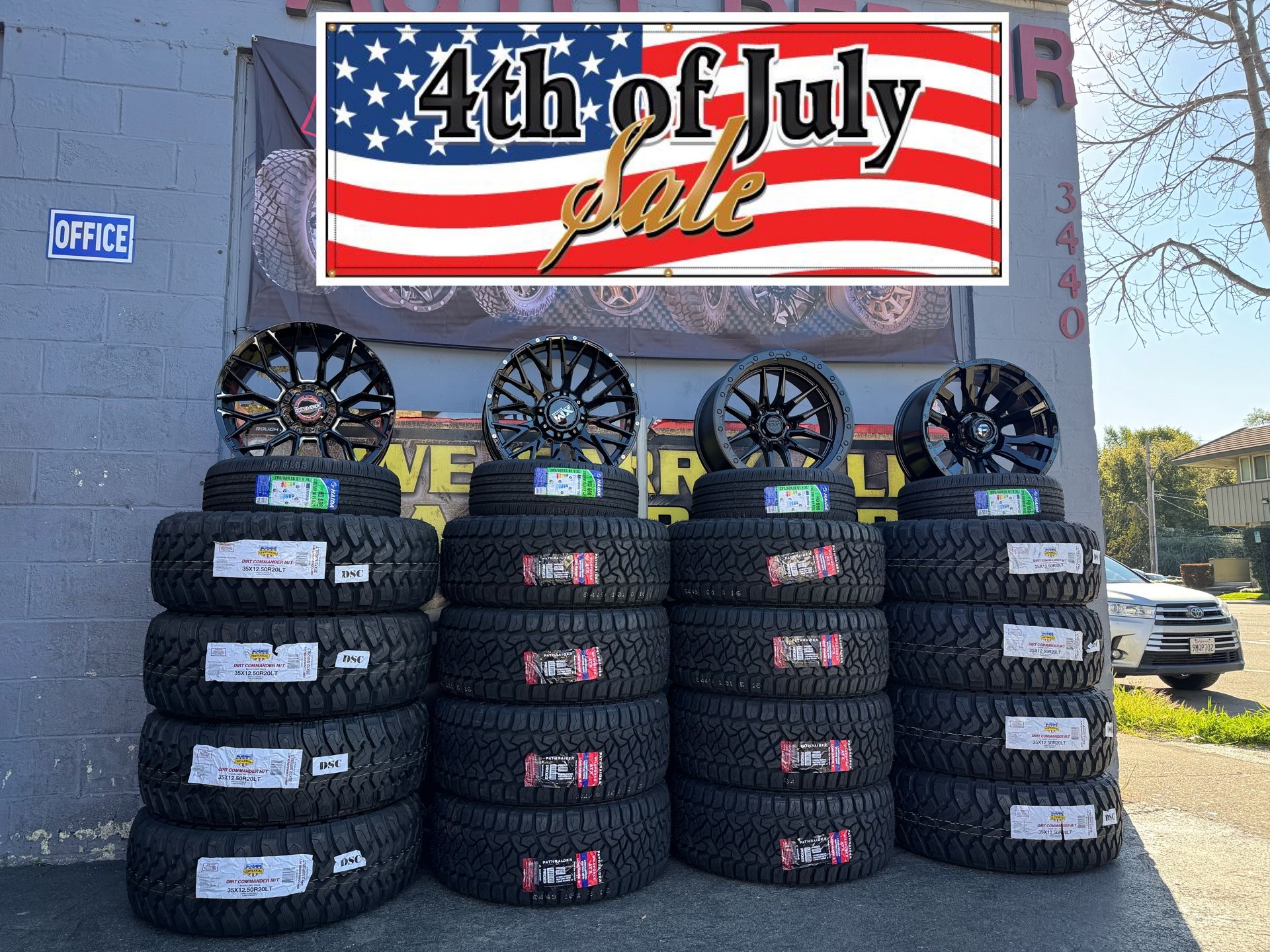 Tires For Chevy Suburban Chevy Tahoe Wheel 1600$