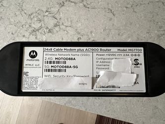 Motorola MG7700 Modem and Router Thumbnail