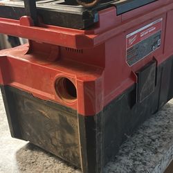 Milwaukee Vacuum
