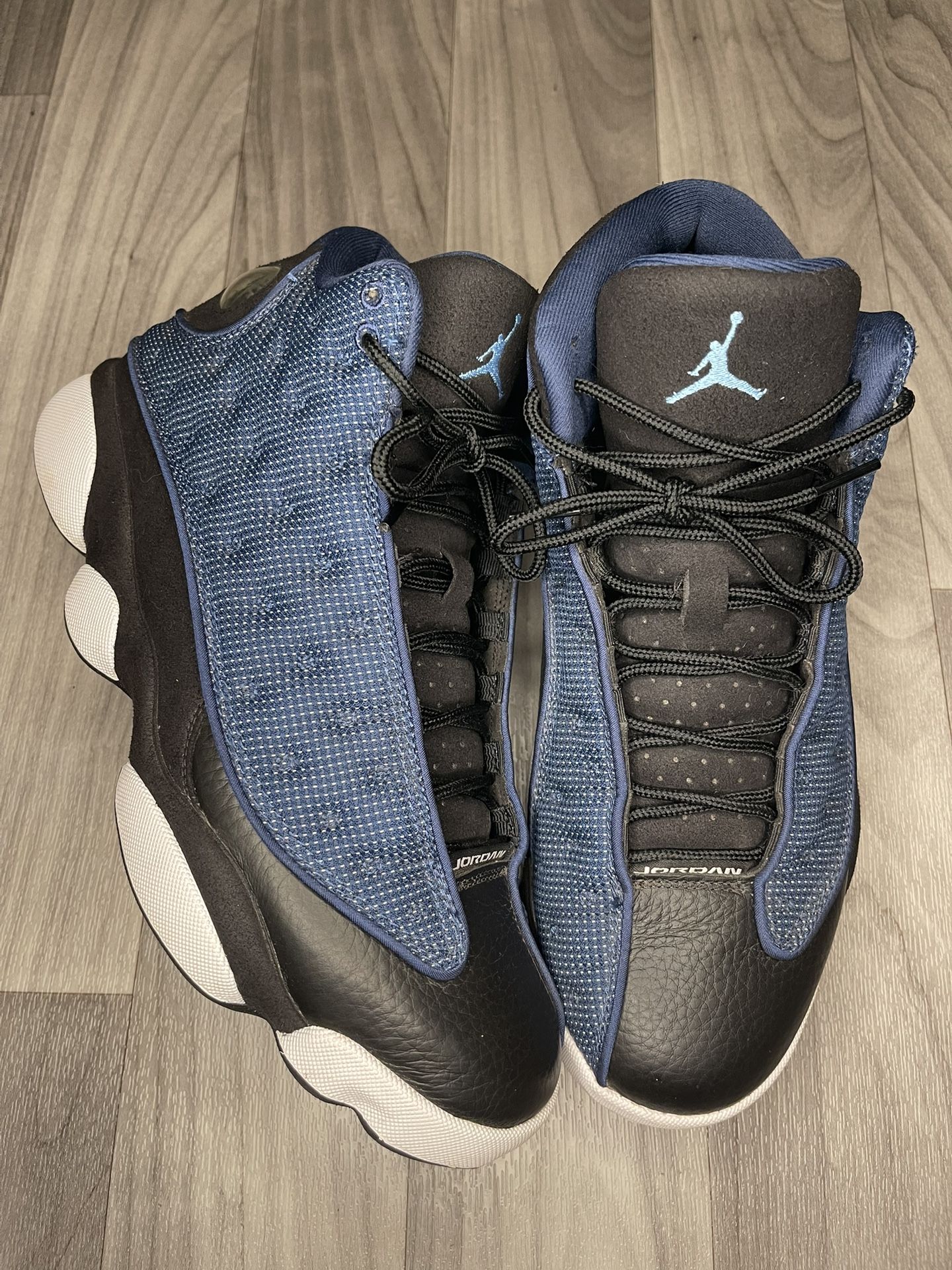 Navy Jordan 13s