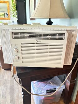 Midea air conditioner