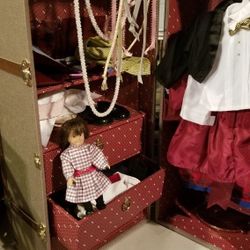 Amercisn Girl Doll Chest and clothes very good condition . Does not include dollI