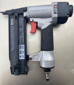 Pneumatic Brad Nailer