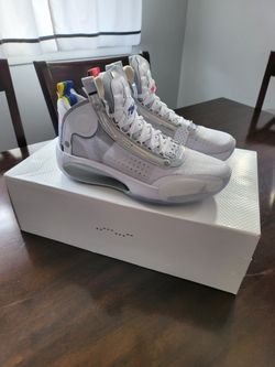 Brand New Air Jordan 34 Size 9.5 White/Metalic Silver