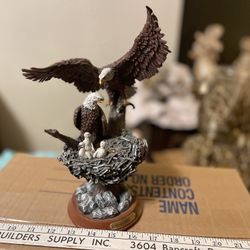 Eagles Nest Ceramic Statue (Nest Collection)