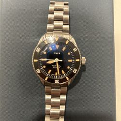 Vaer D7 Arctic Swiss Made Automatic Dive Watch 39mm Sapphire Premium Bracelet