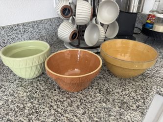 Vintage Mixing Bowls