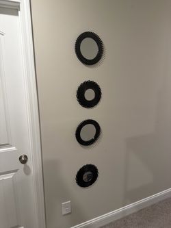 Wall mirrors (4)