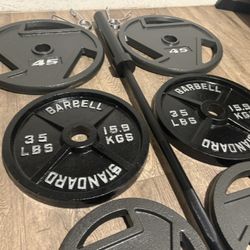NEW Olympic Equipment: 6 ft Black Barbell With Weight Plates: 45s to 2.5s Total: 283 lbs