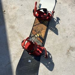 154cm Forum Snowboard With Union Bindings