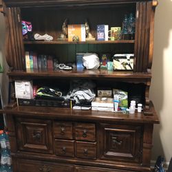 Solid Wood Hutch