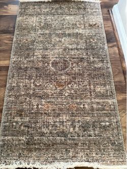 MOL-07 TOBACCO / SAGE 2'-3" × 3'-10"
