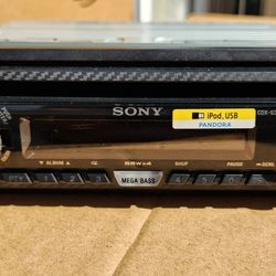 Sony CDX-G3100UP CD receiver With 5 Band EQ, USB, 3.5mm AUX INPUT 

