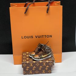 Louis Vuitton Sneaker Mini 3d Keychain/Keyring Free Box and Bag Offer