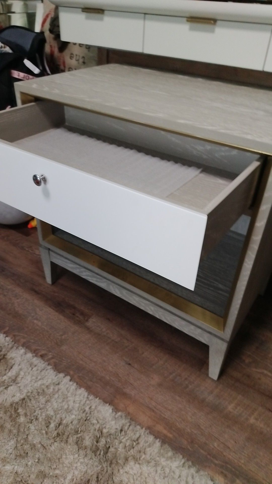 nightstand o bedside