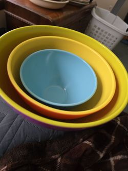 Mixing bowl set  X 3