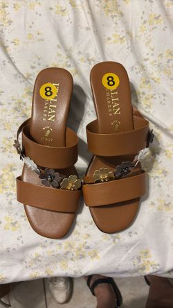 Leather sandals Size 8