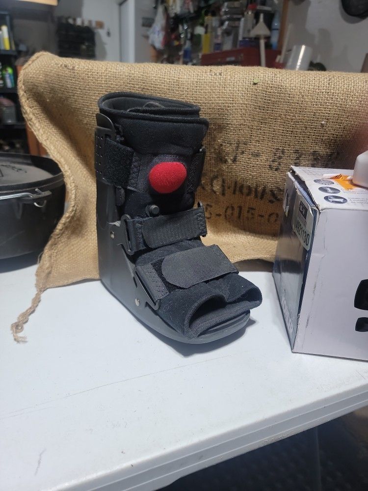 Surgical Boot - BRACE ABILITY