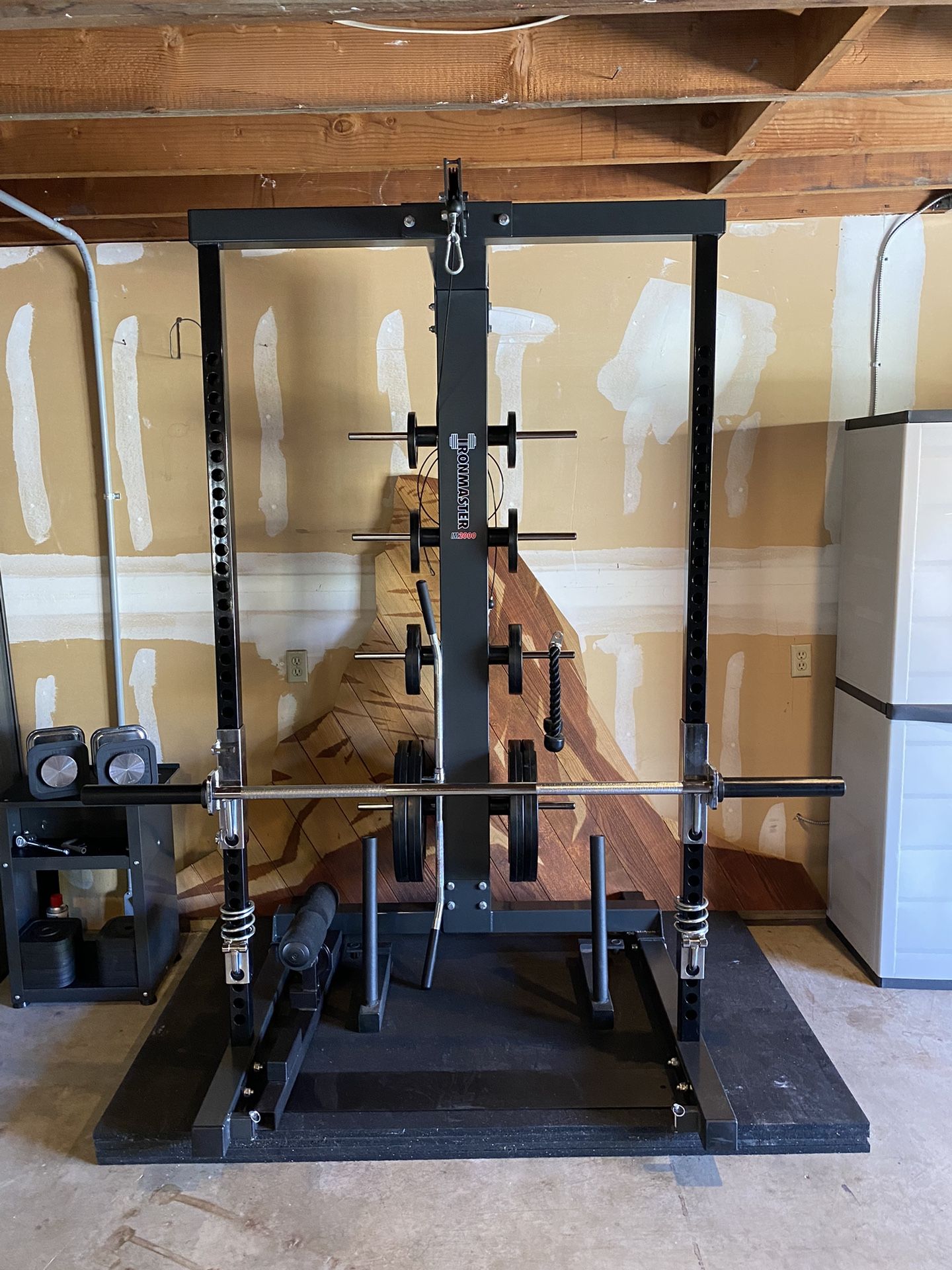 Ironmaster IM2000 Self-Spotting Machine + Weights + Accessories