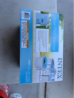 Deluxe pool skimmer