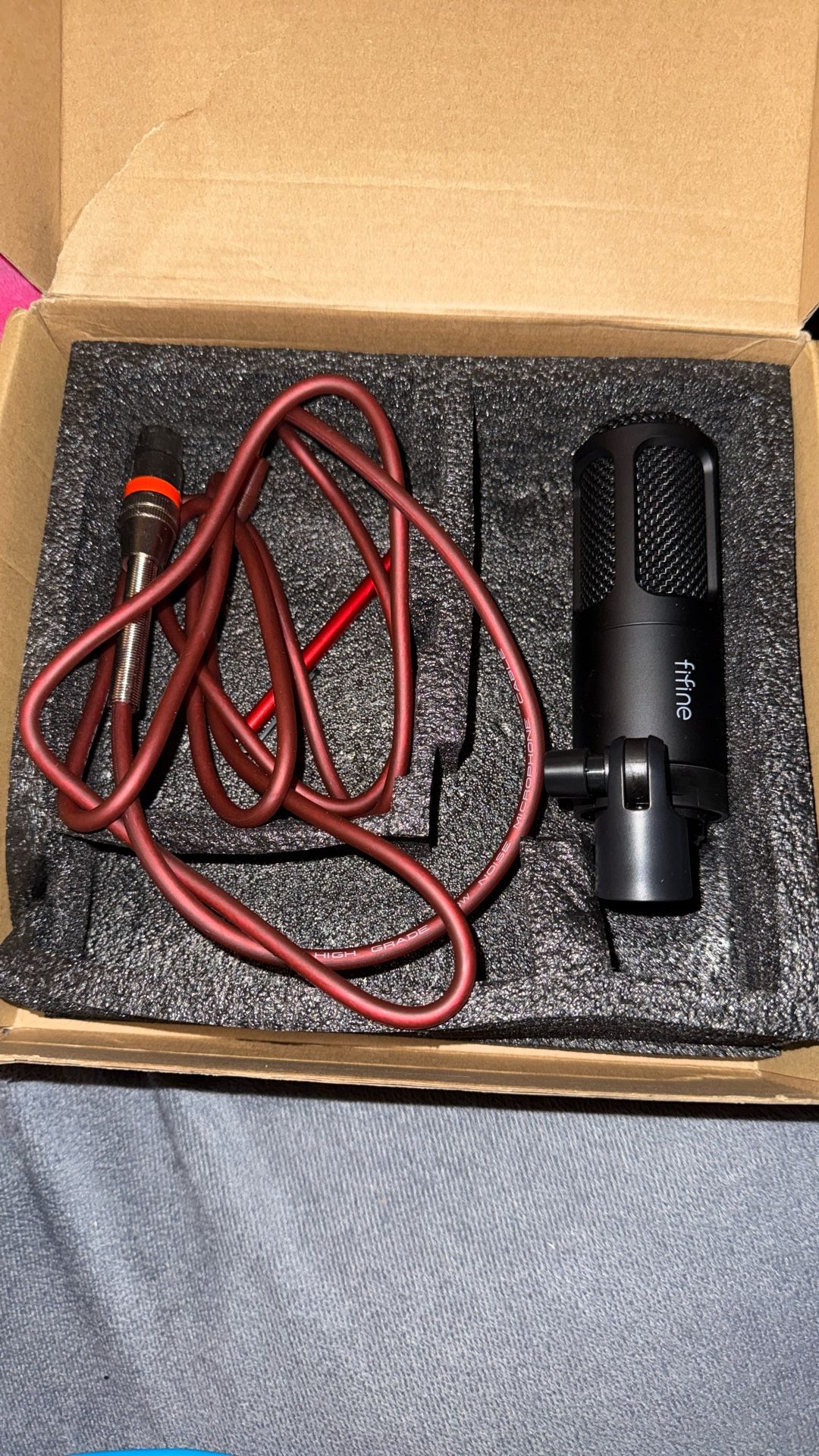 Brand New Fifine Xlr Microphone Comes With Chord