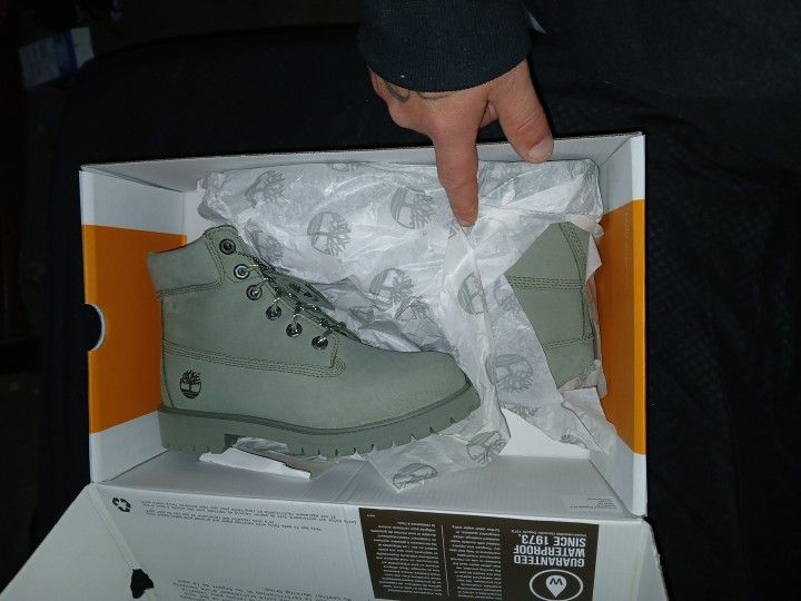 Dark Green Timberlands