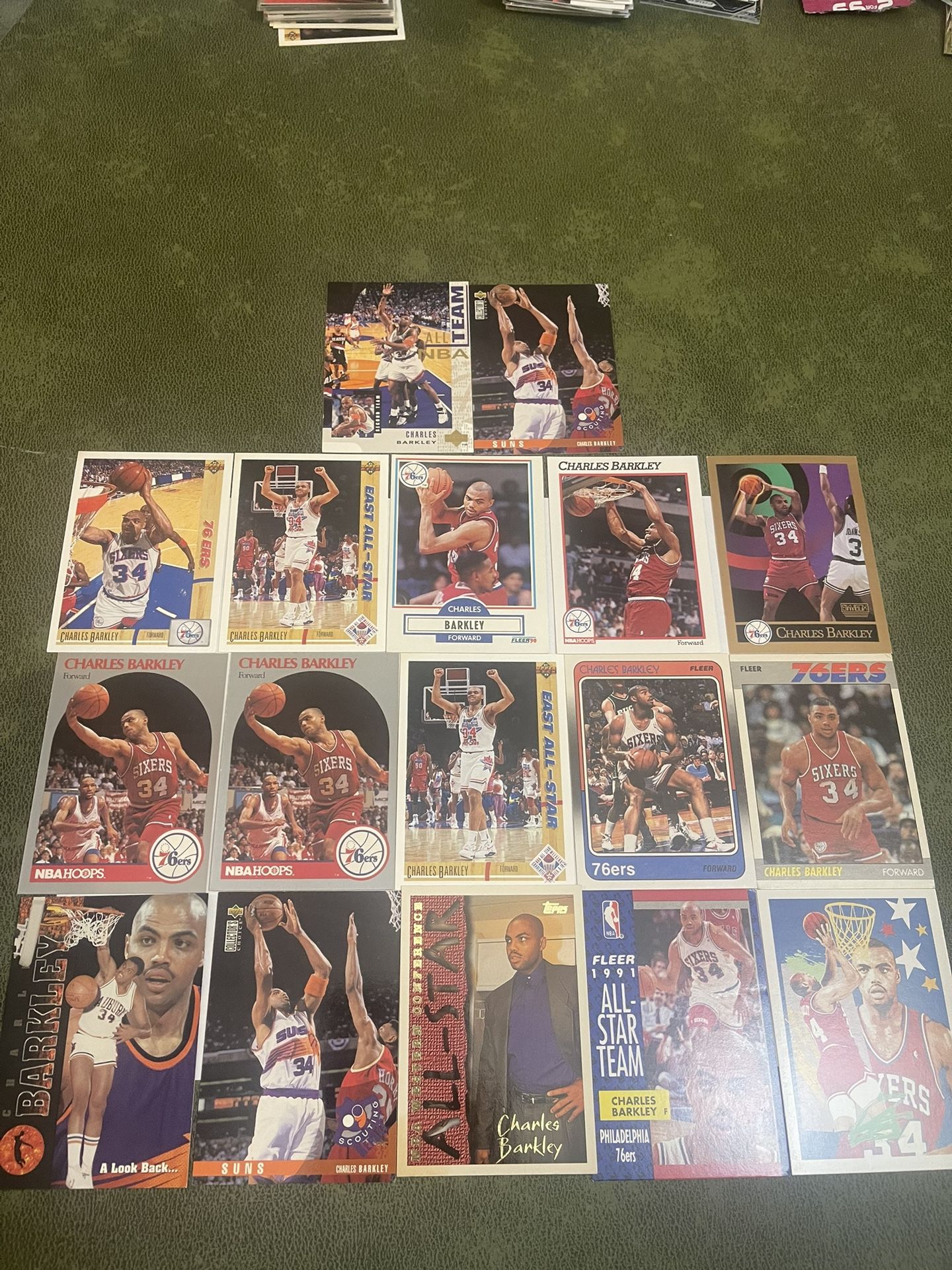 Lot of 17 NBA Charles Barkley Cards