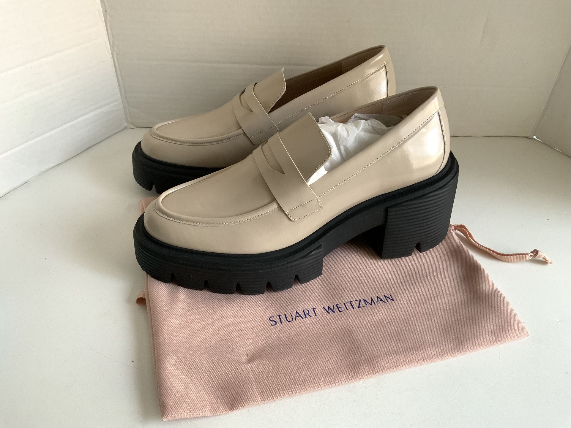 Stuart WEITZMAN SOHO Loafers Women’s Sz 7 B