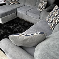 Nice Grey 2pc Sectional Sofa