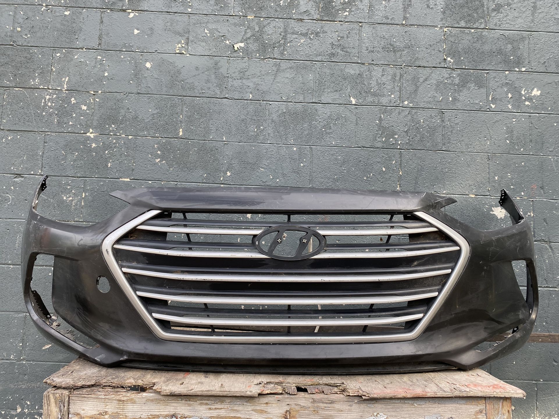 2017-2018 hyundai elantra front bumper