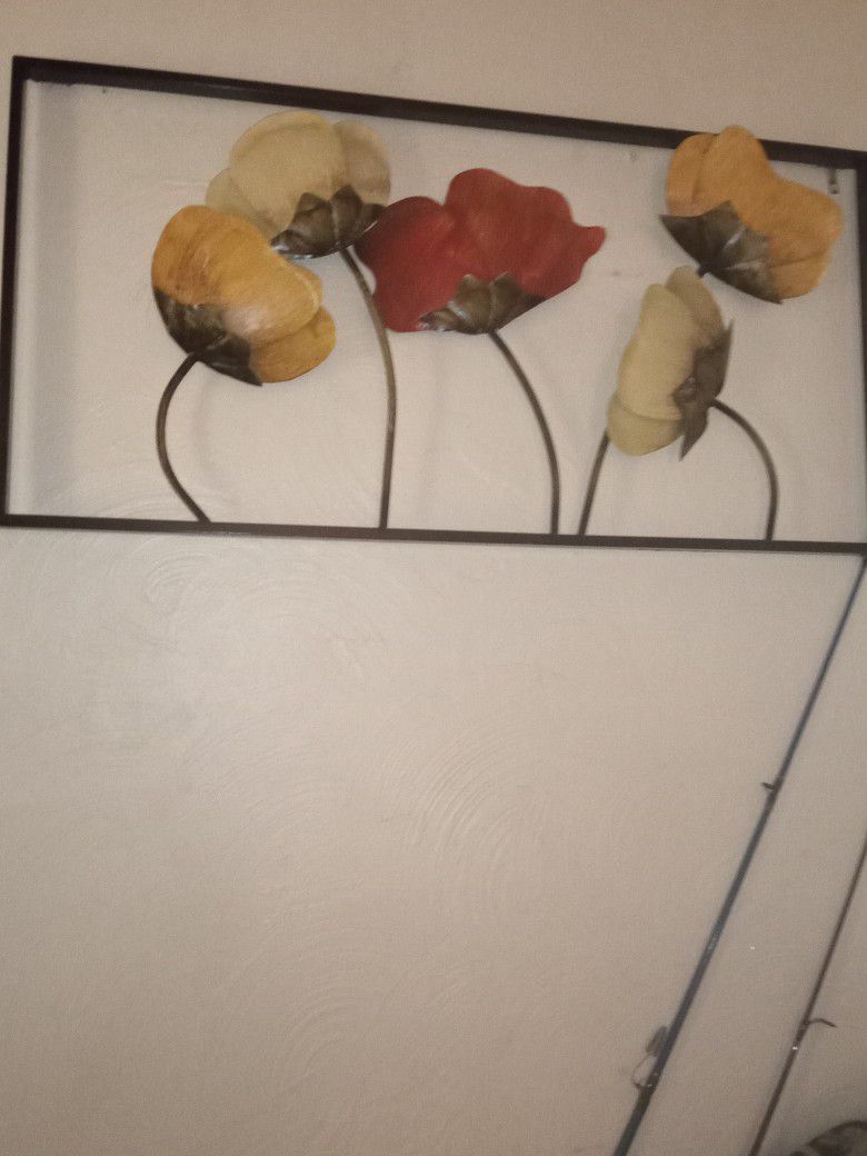 Metal Poppy Flowers Wall Hanging